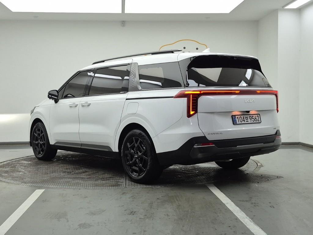 KIA Carnival - Vista 3