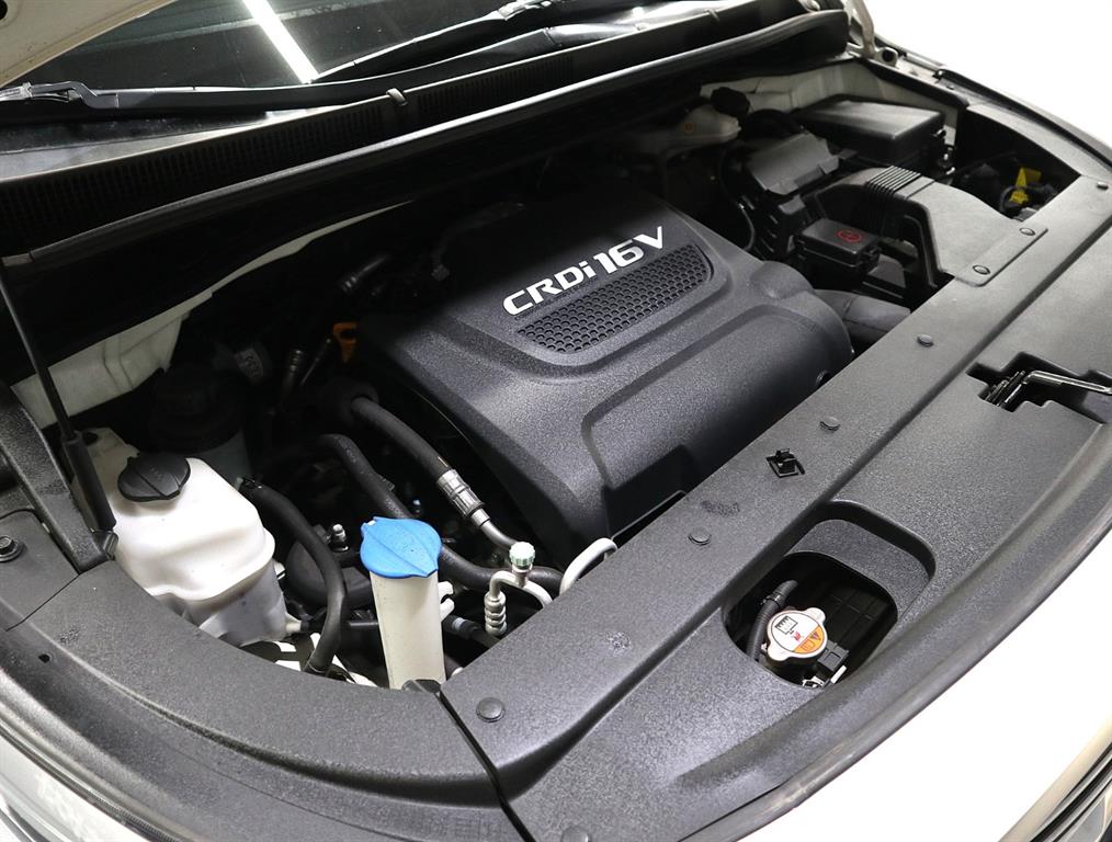KIA Carnival - Vista 6