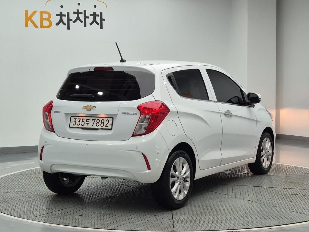 Chevrolet Spark - Vista 3