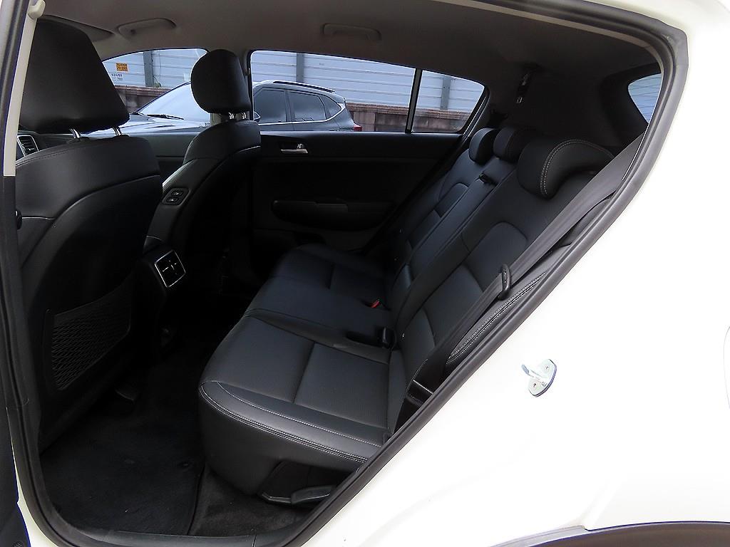 KIA Sportage - Vista 6