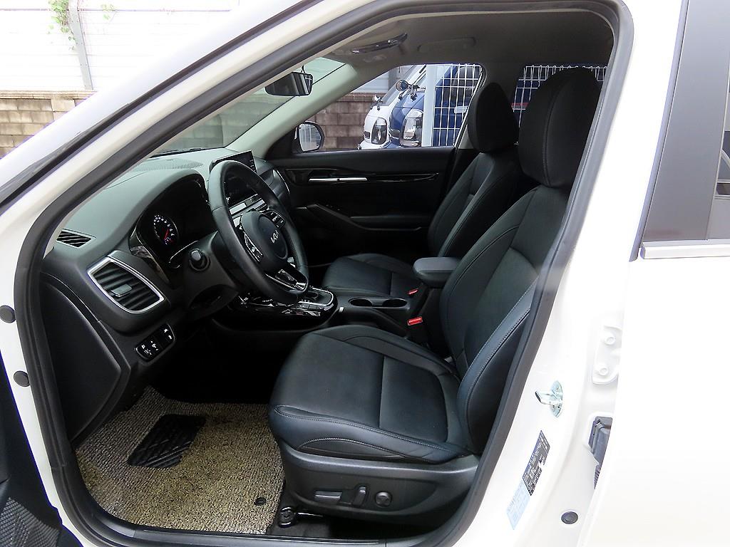 KIA Seltos - Vista 5