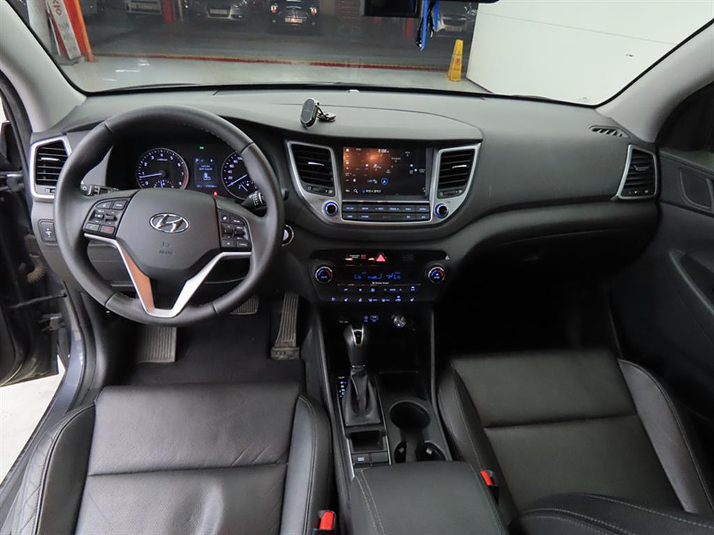 HYUNDAI Tucson - Vista 7