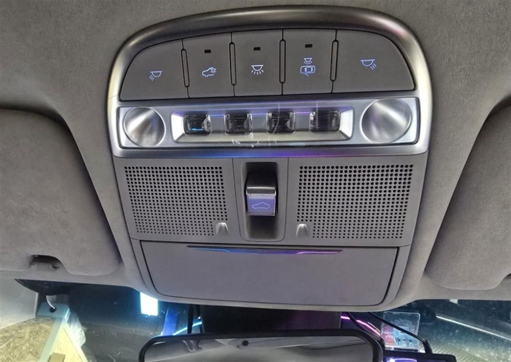 Genesis EQ900 - Vista 7