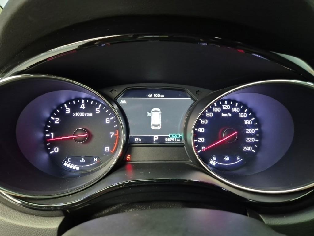 KIA Carnival - Vista 10