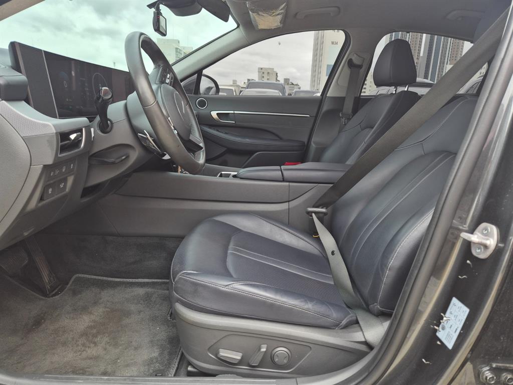 HYUNDAI Sonata - Vista 10