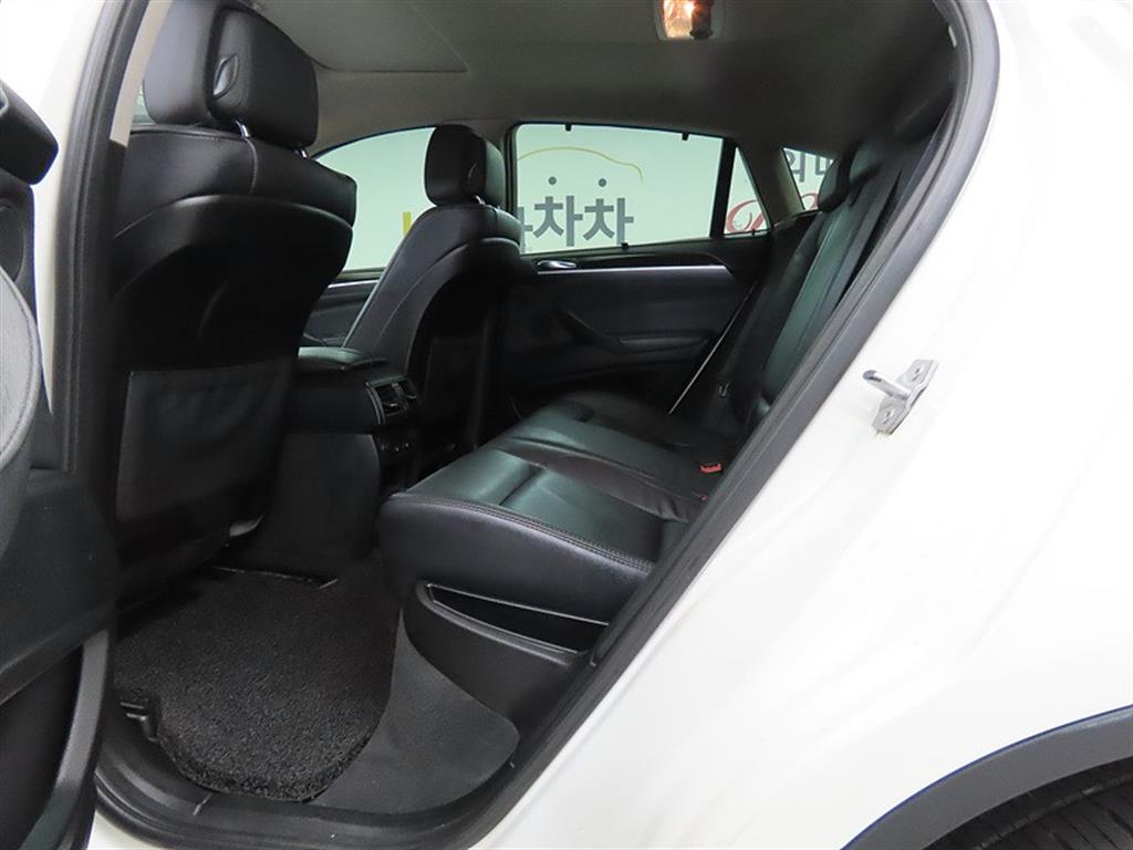 BMW X6 - Vista 6