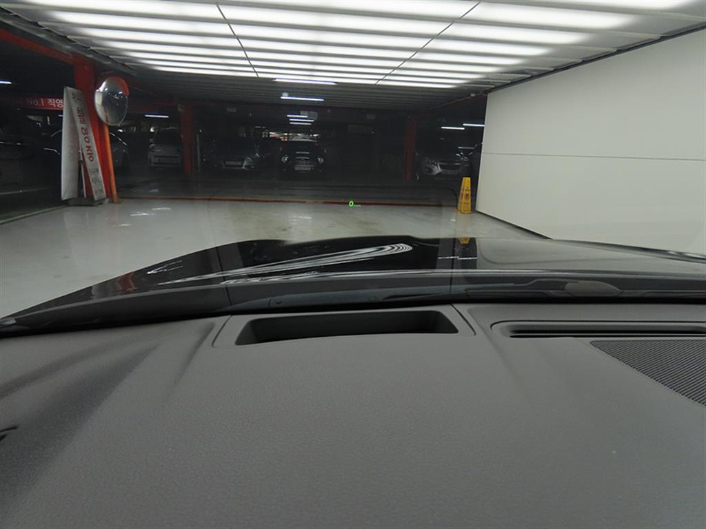 Genesis G70 - Vista 10