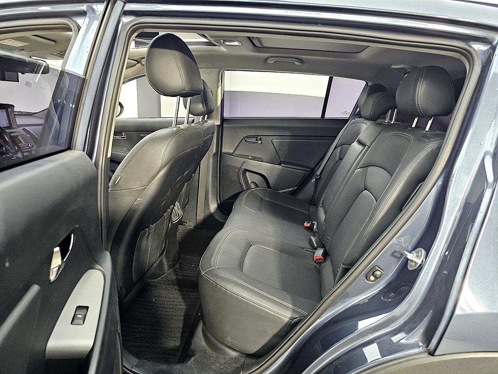 KIA Sportage - Vista 9