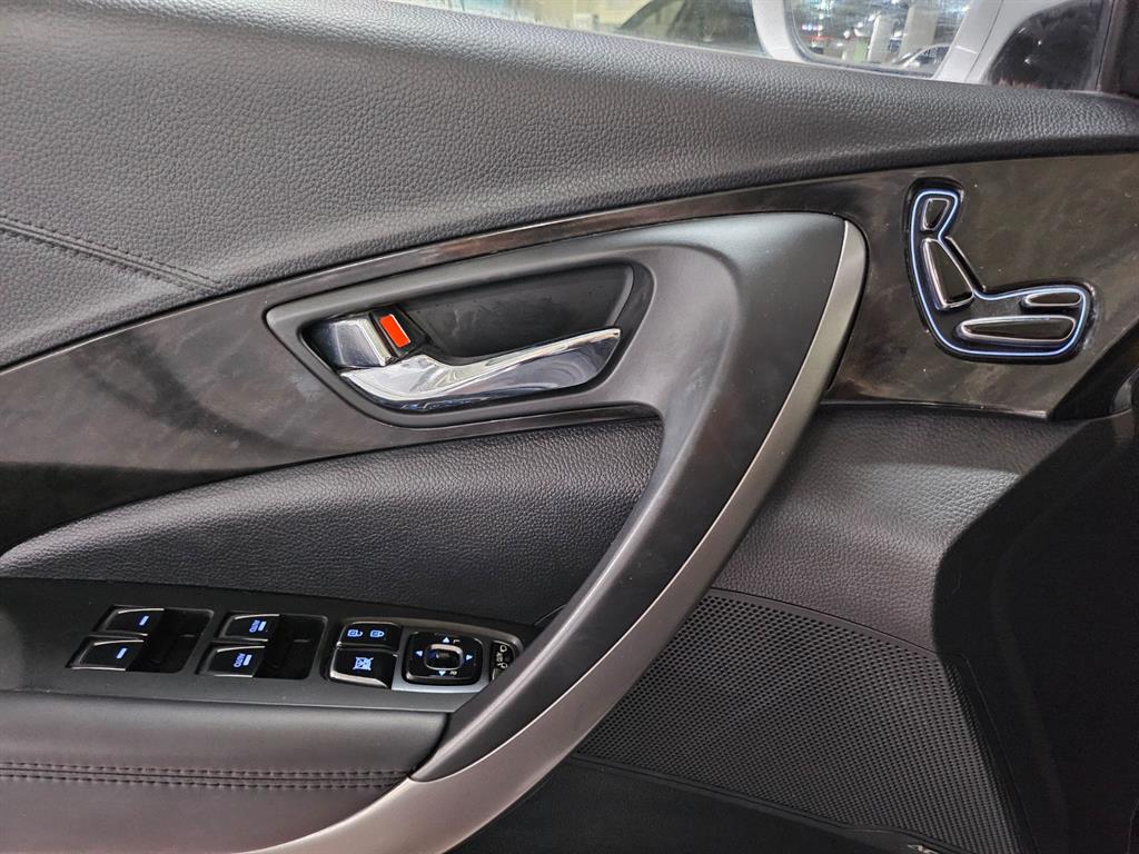 HYUNDAI Grandeur 2016 Plateado - Importación desde Corea - HF Imports Iquique - Foto 14