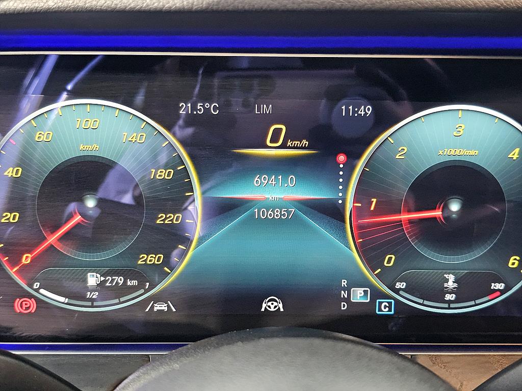 Mercedes Benz E class - Vista 7