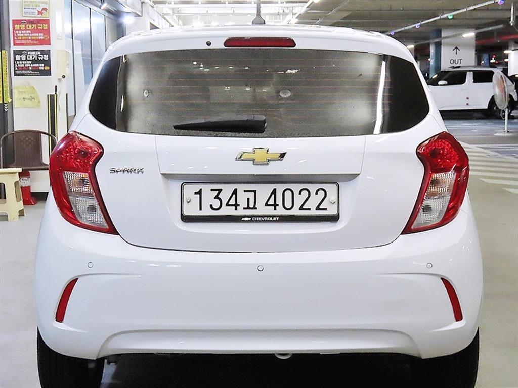 Chevrolet Spark - Vista 5