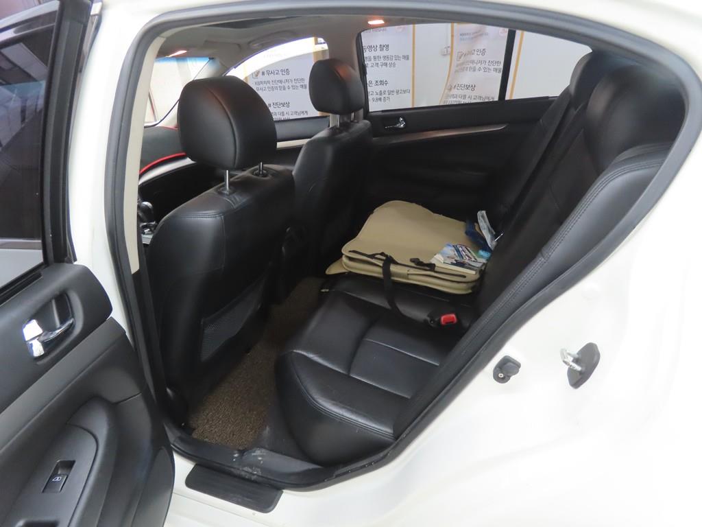 Infiniti G - Vista 6