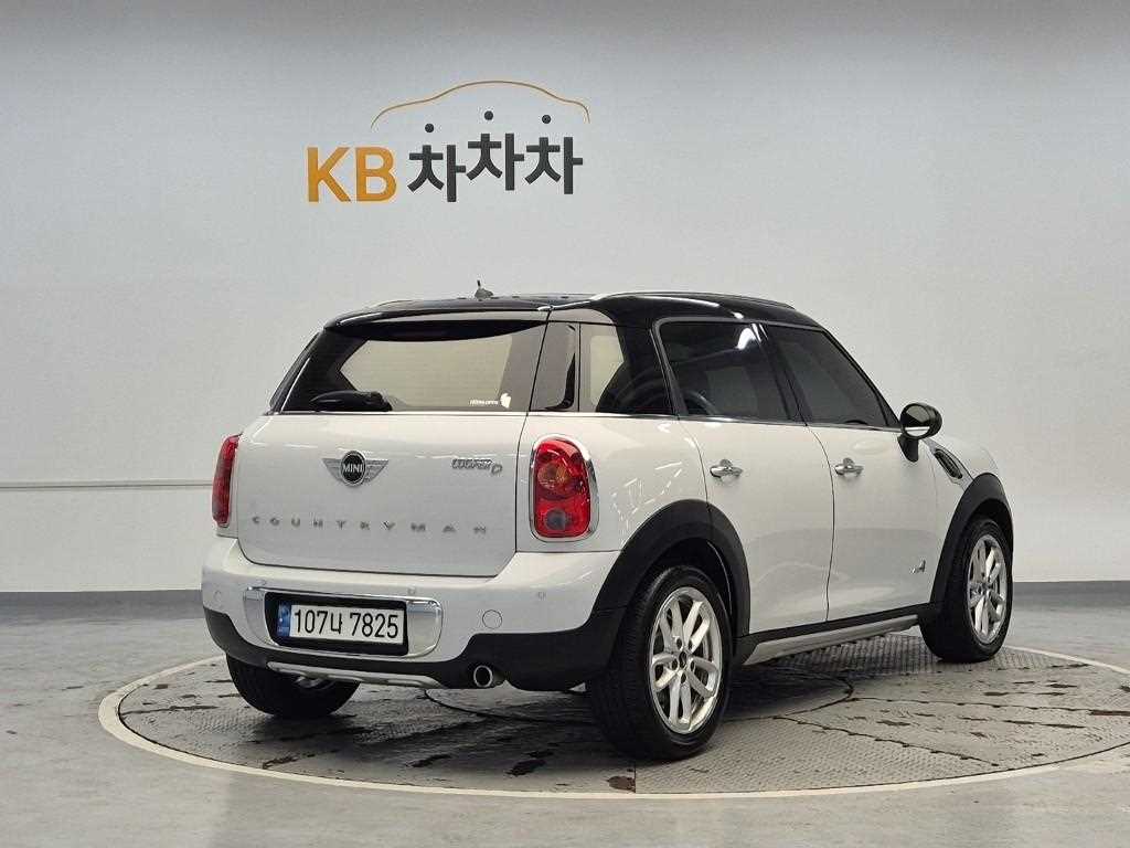 Mini Countryman - Vista 3