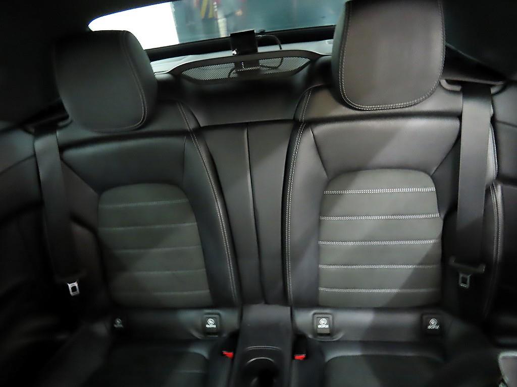 Mercedes Benz C Class - Vista 5