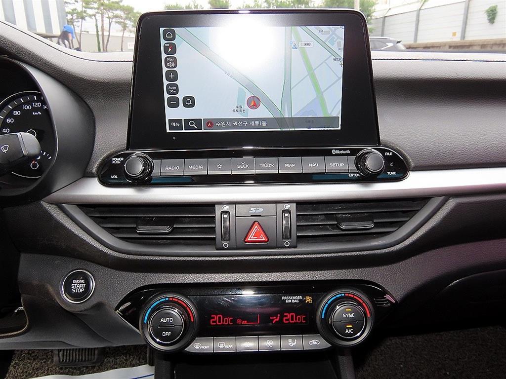 KIA K3 2019 Blanco - Importación desde Corea - HF Imports Iquique - Foto 13