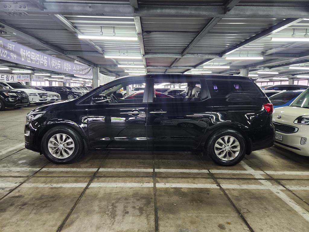KIA Carnival 2019 Negro - Importación desde Corea - HF Imports Iquique - Foto 19