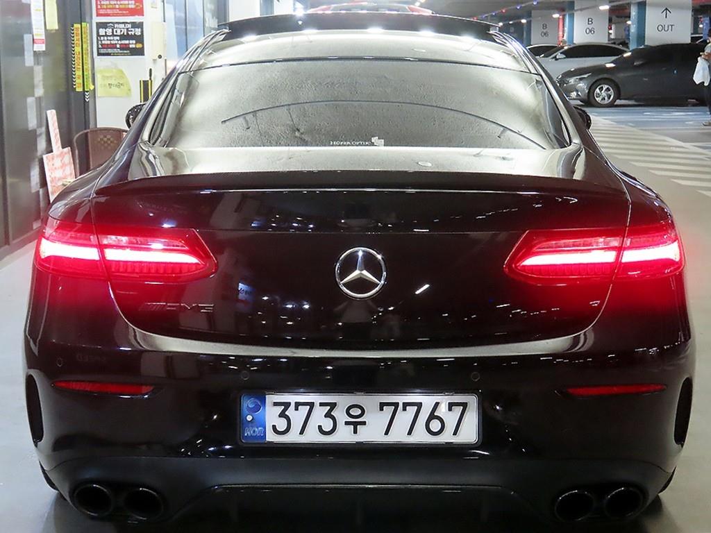Mercedes Benz E class - Vista 5