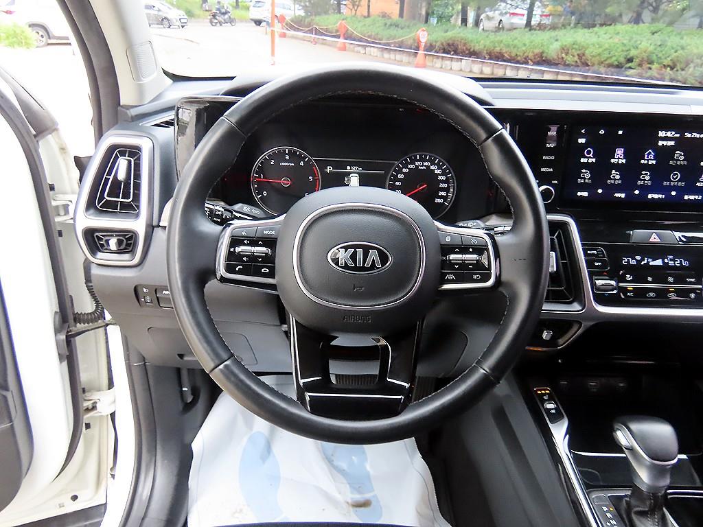 KIA Sorento - Vista 8