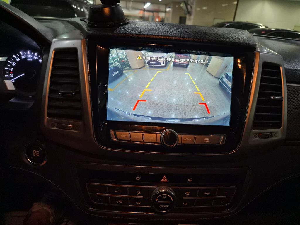 Ssangyong Rexton - Vista 11