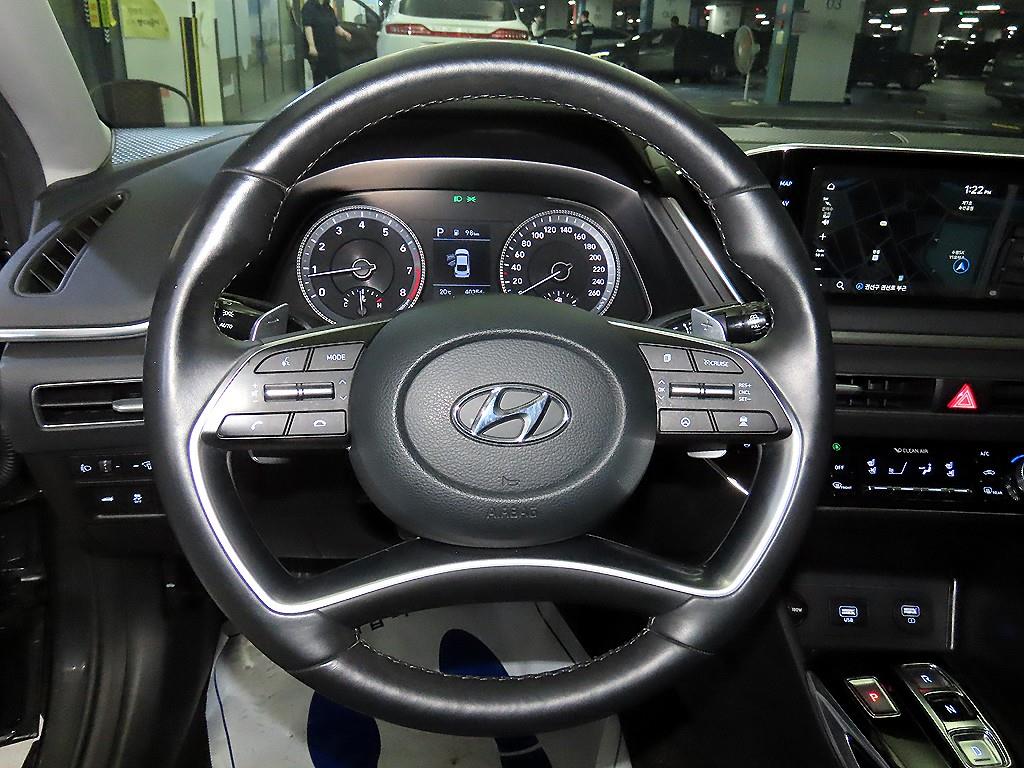 HYUNDAI Sonata - Vista 8