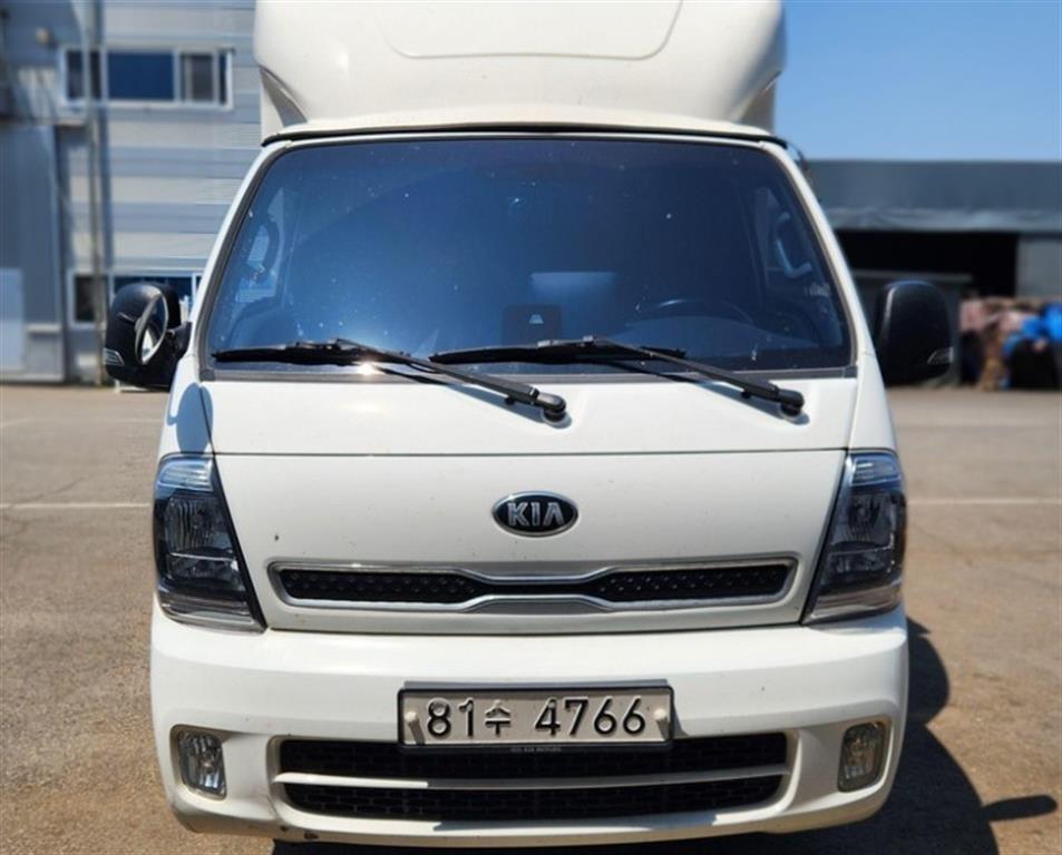 Small Truck Top_Wingbody 2020 Blanco - Importación desde Corea - HF Imports Iquique - Foto 1