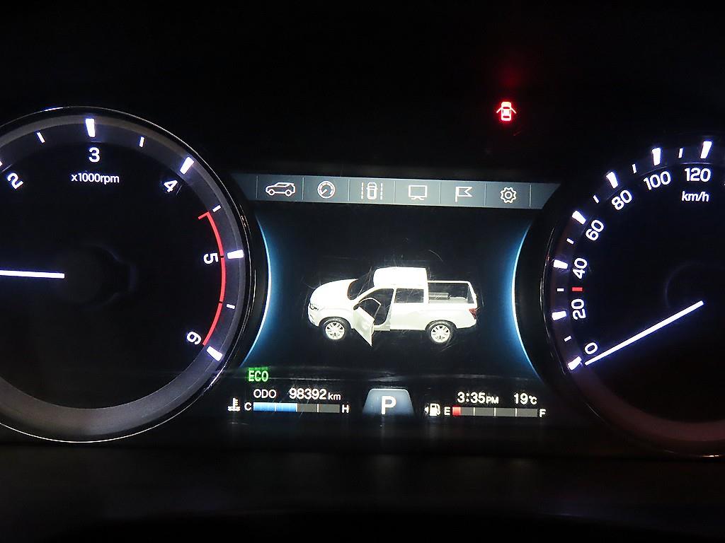 Ssangyong Rexton - Vista 9