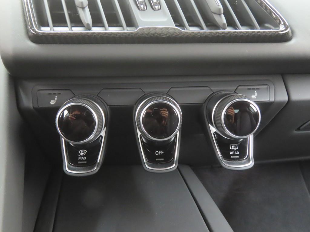 Audi R8 - Vista 12