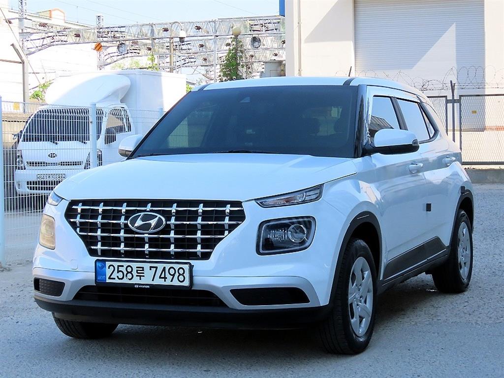 HYUNDAI Venue - Vista 2