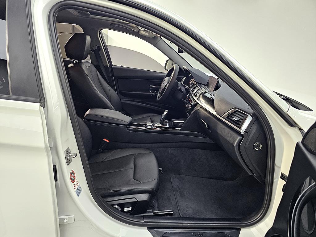 BMW 3 series - Vista 11