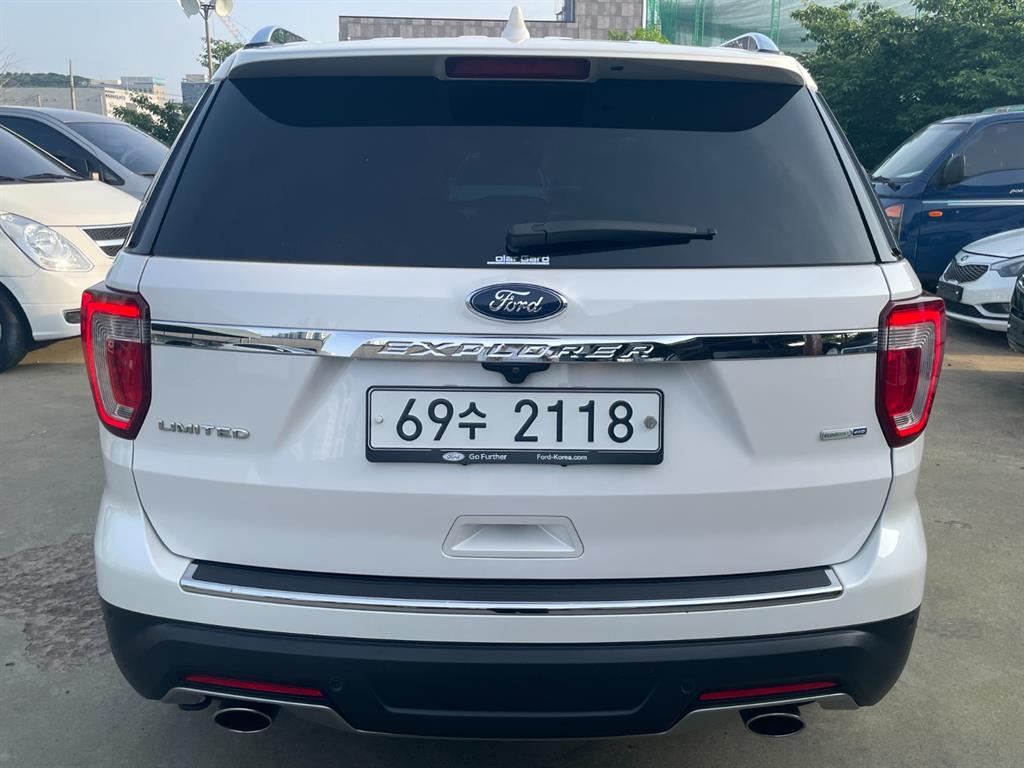 Ford Explorer - Vista 4
