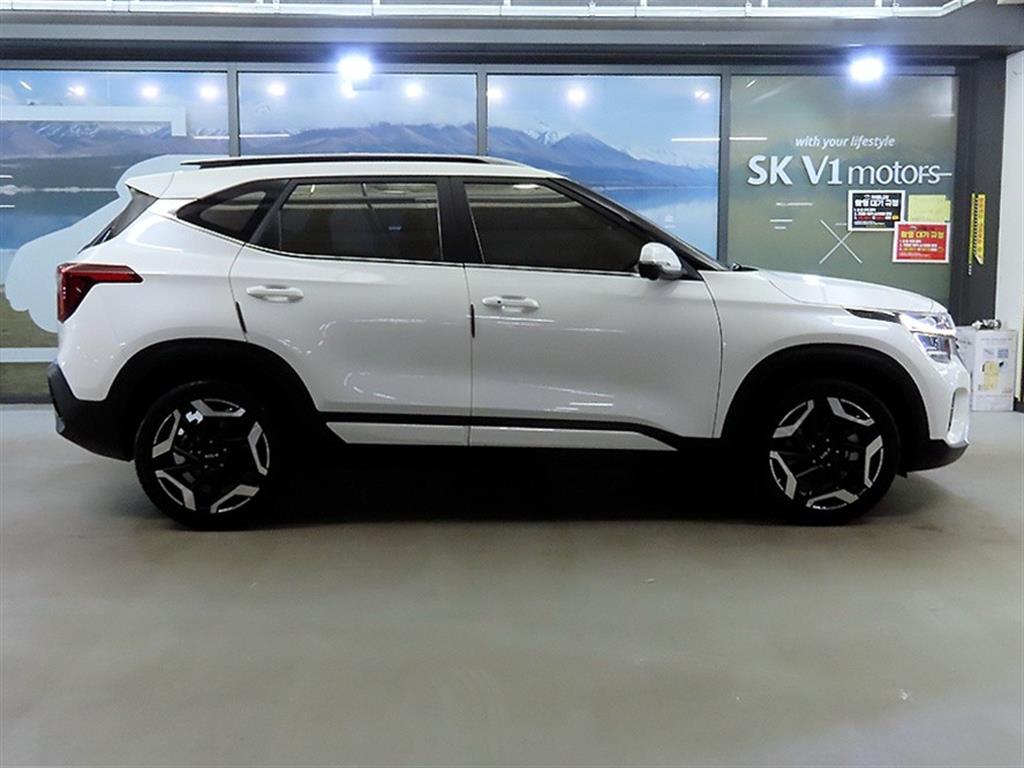 KIA Seltos - Vista 3