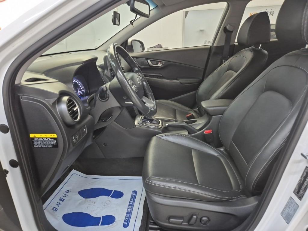 HYUNDAI Kona - Vista 11
