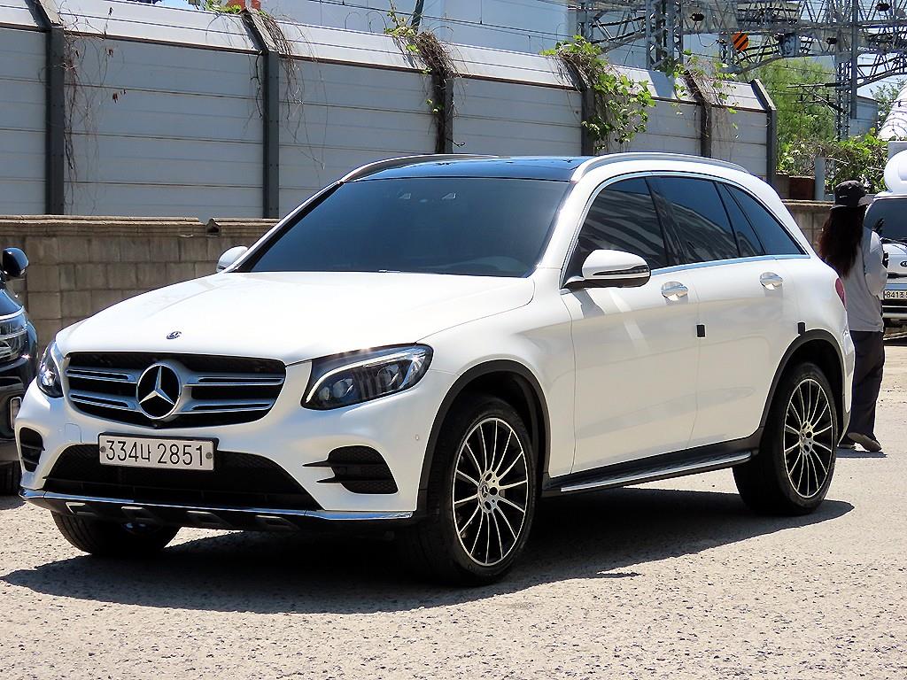 Mercedes Benz GLC Class - Vista 2