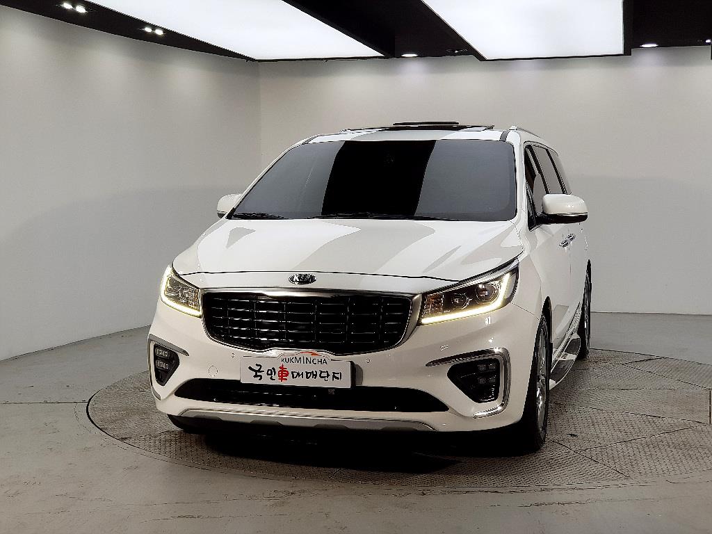 KIA Carnival - Vista 2