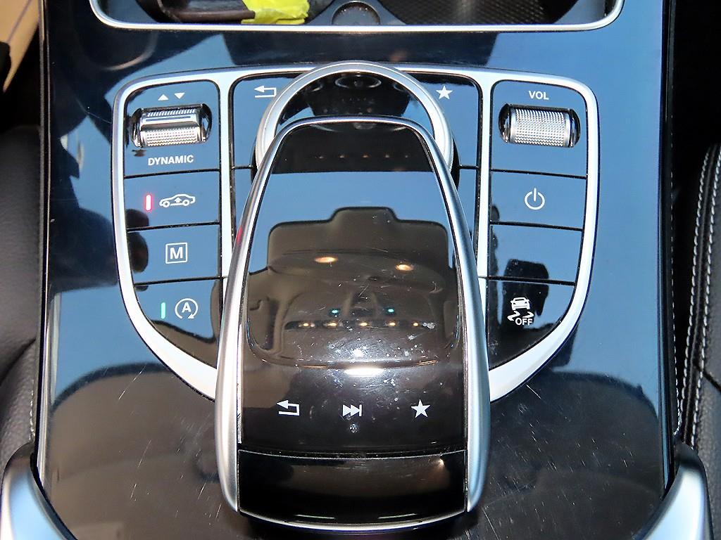 Mercedes Benz GLC Class - Vista 12