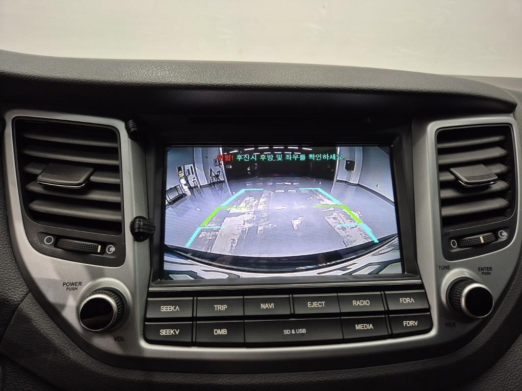 HYUNDAI Tucson - Vista 10
