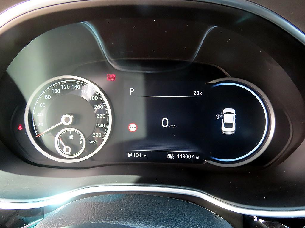 Genesis G80 - Vista 9