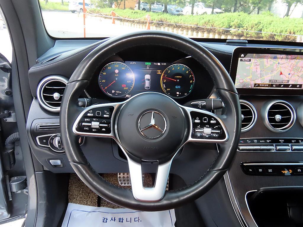Mercedes Benz GLC Class - Vista 8