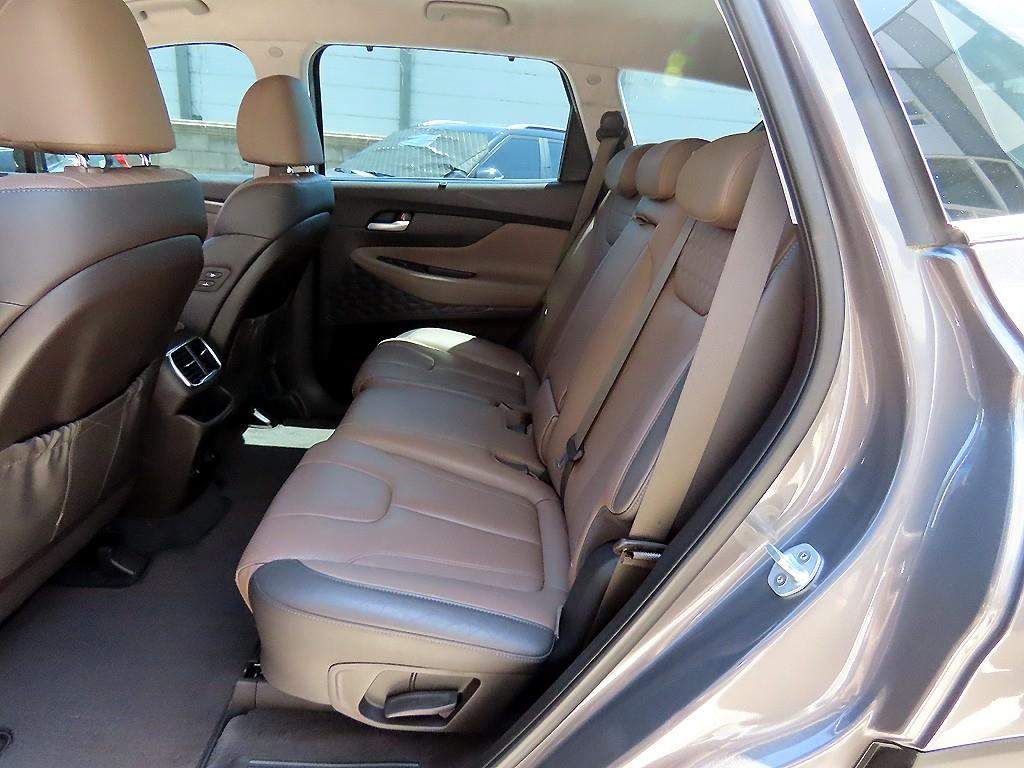 HYUNDAI Santa Fe - Vista 6