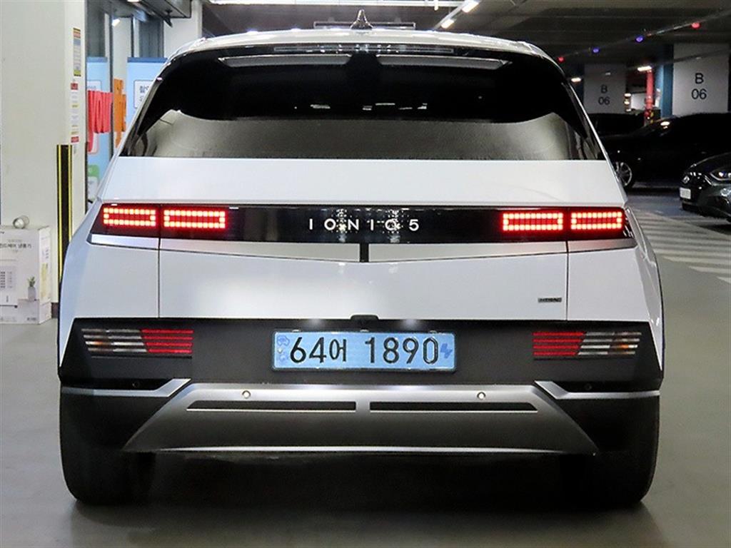 HYUNDAI Ioniq 5 - Vista 5
