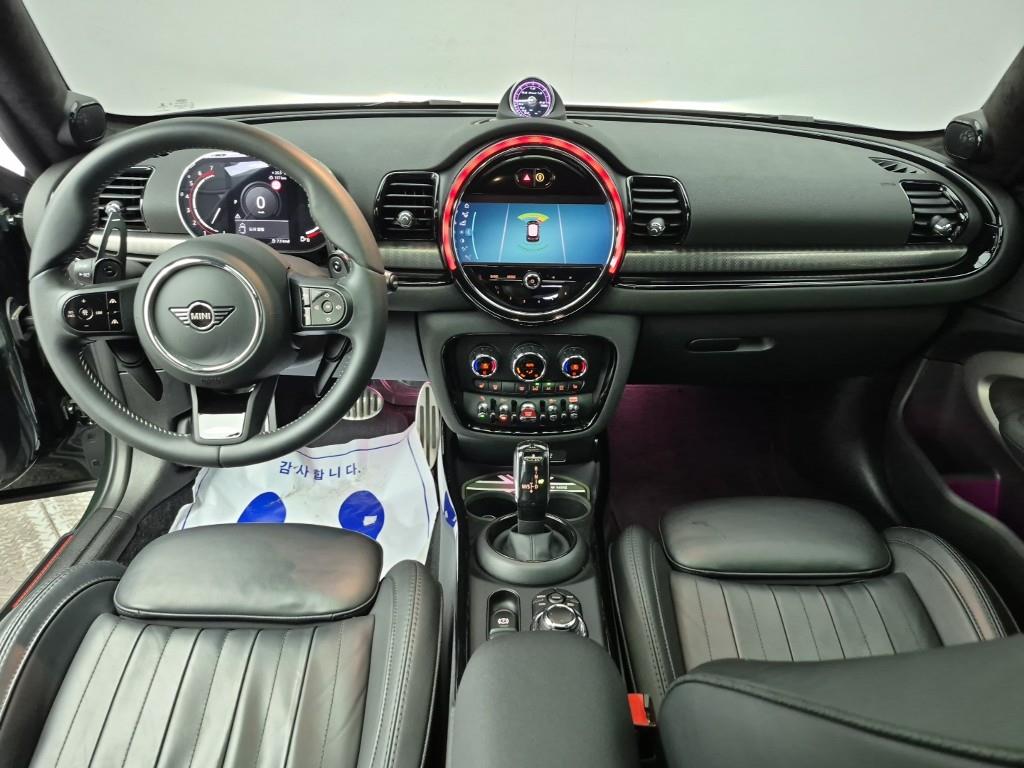 Mini Clubman - Vista 5