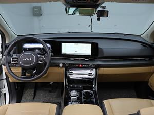KIA Carnival - Vista 10