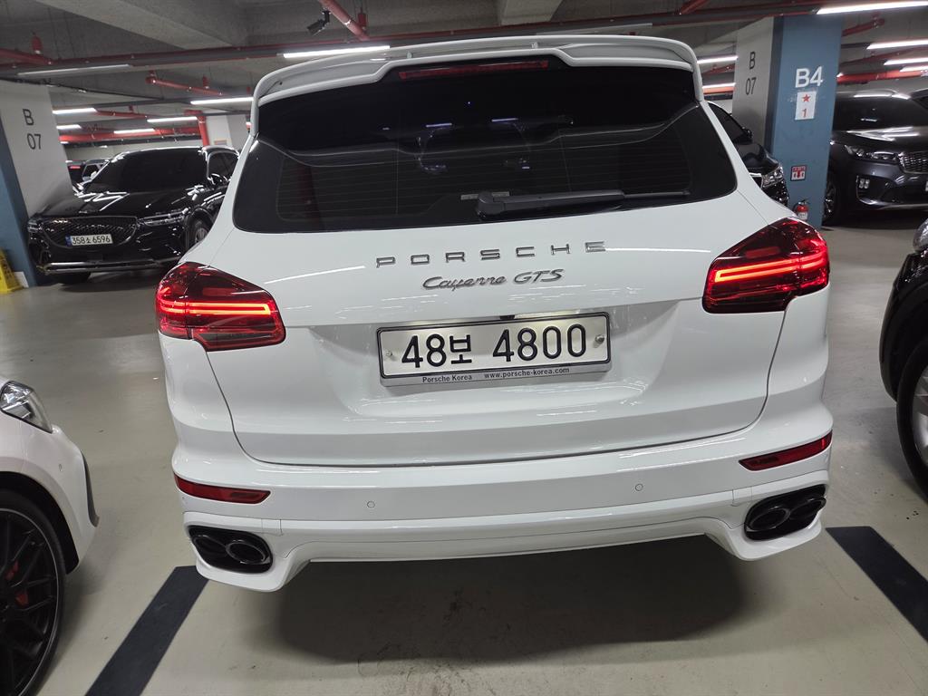 Porsche Cayenne - Vista 4