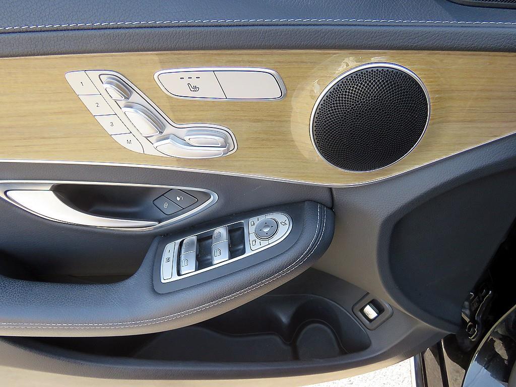 Mercedes Benz C Class - Vista 10