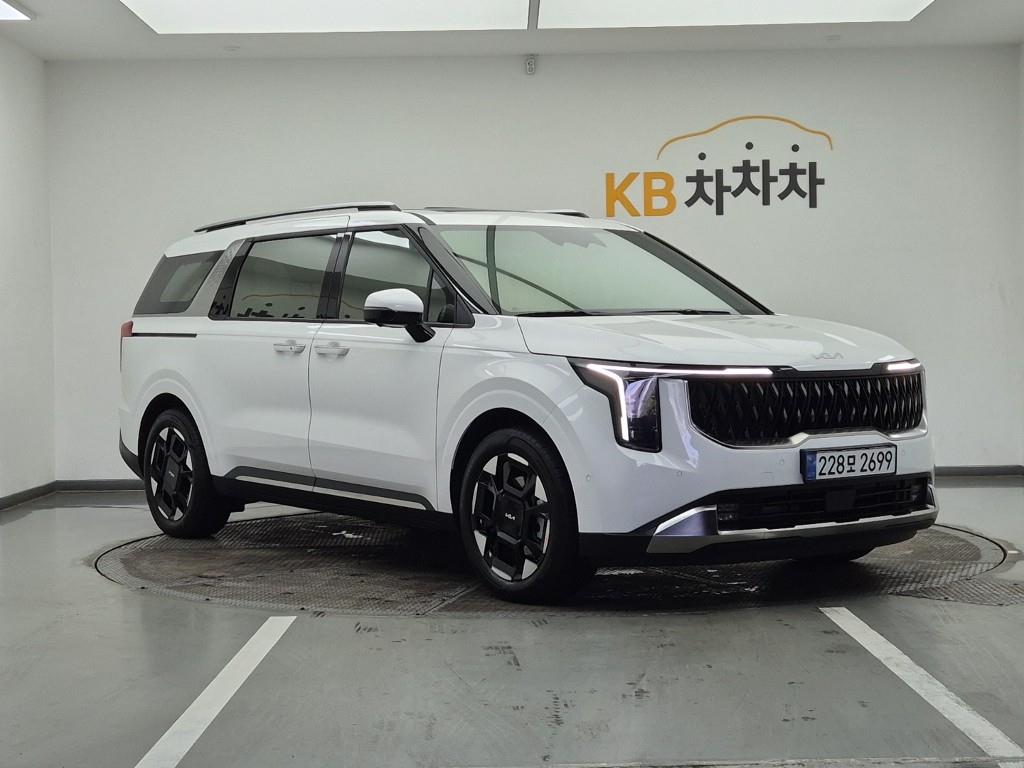 KIA Carnival - Vista 2