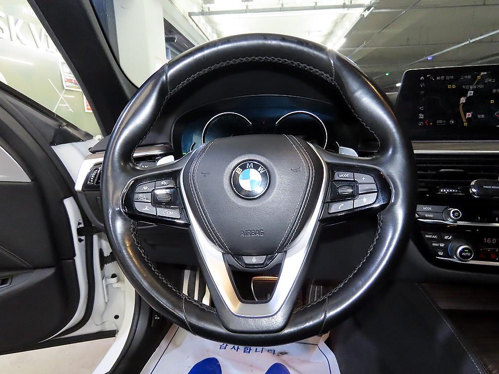 BMW 5 Series - Vista 8