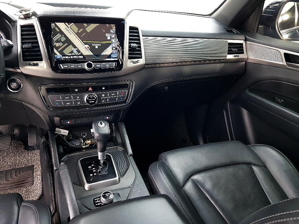 Ssangyong Rexton - Vista 10