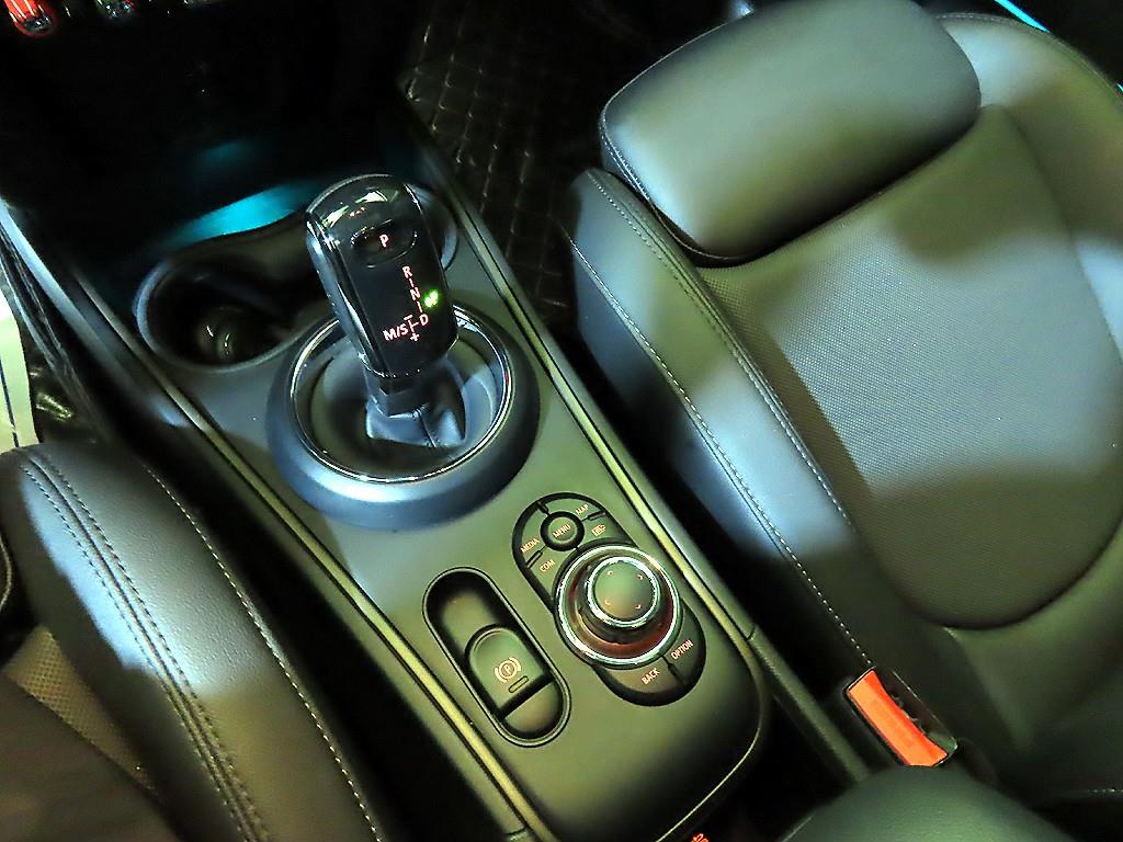 Mini Countryman - Vista 12