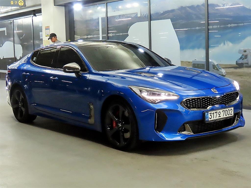 KIA Stinger 2019 Azul - Importación desde Corea - HF Imports Iquique - Foto 1
