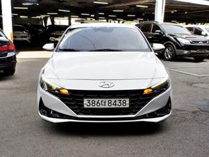 HYUNDAI Avante - Vista 2